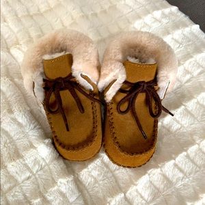 UGG Sparrow Boot (Baby & Walker)